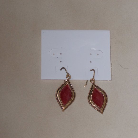 Vintage amber with gold trim pierced earrings - Picture 5 of 5